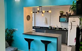 Apartamento pé na areia praia Tombo
